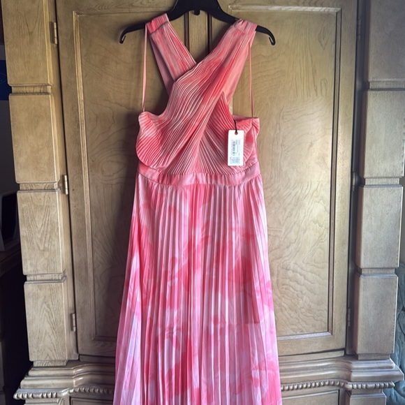 Ted Baker London 🔥 Mirelia Cross-Front Pleated Midi Dress - Picture 3 of 14